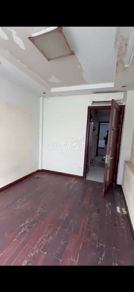 Hào Nam 20m ra Phố 6 tầng Thang máy Dt 40m ngõ 3m 11,95 tỷ. - Ảnh 3