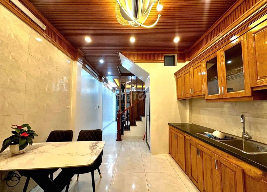 Chính chủ gửi bán Nhà đẹp 5 tầng 44m lô góc Quang Trung Hà Đông đủ đồ - Ảnh 2