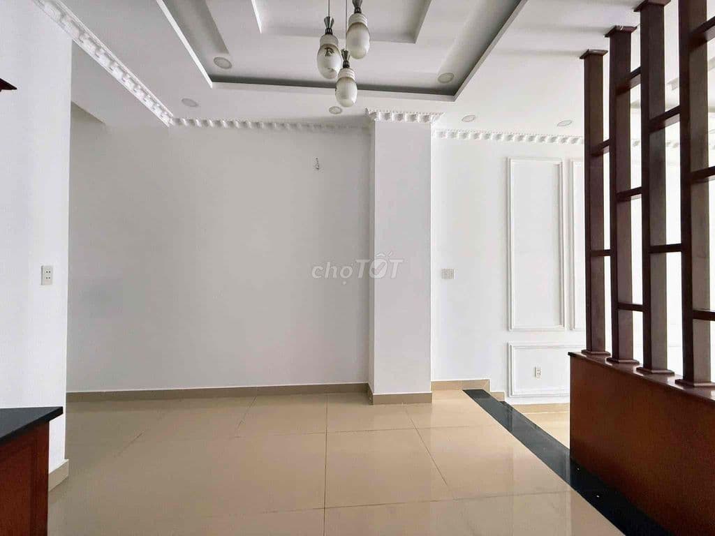 Bán Nhà đs 19, 3 tầng hoàn công, ô tô trong nhà - Ảnh 3