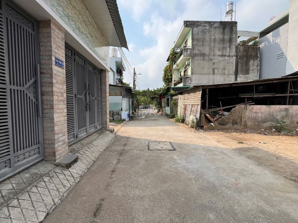 Chính chủ bán đất hẻm xe tải đường số 8 Lò Lu, sổ công chứng ngay. - Ảnh 2