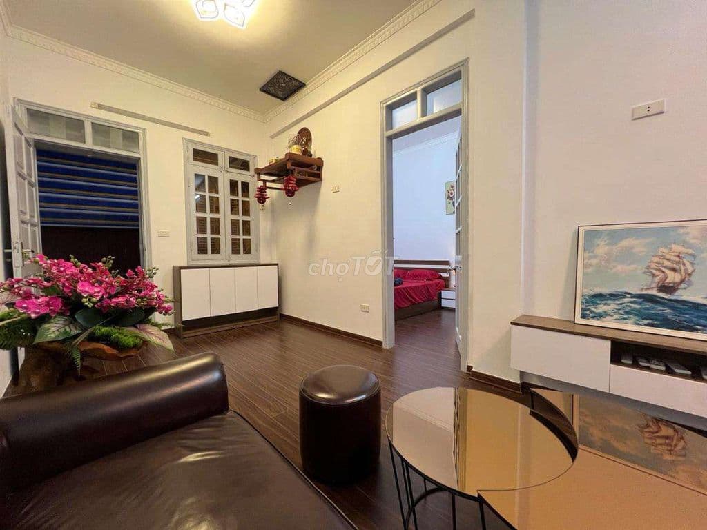 Chỉ hơn 4 tỷ Chung cư Quan Nhân sổ đỏ 75m 3PN gần Ngã Tư Sở, SĐCC