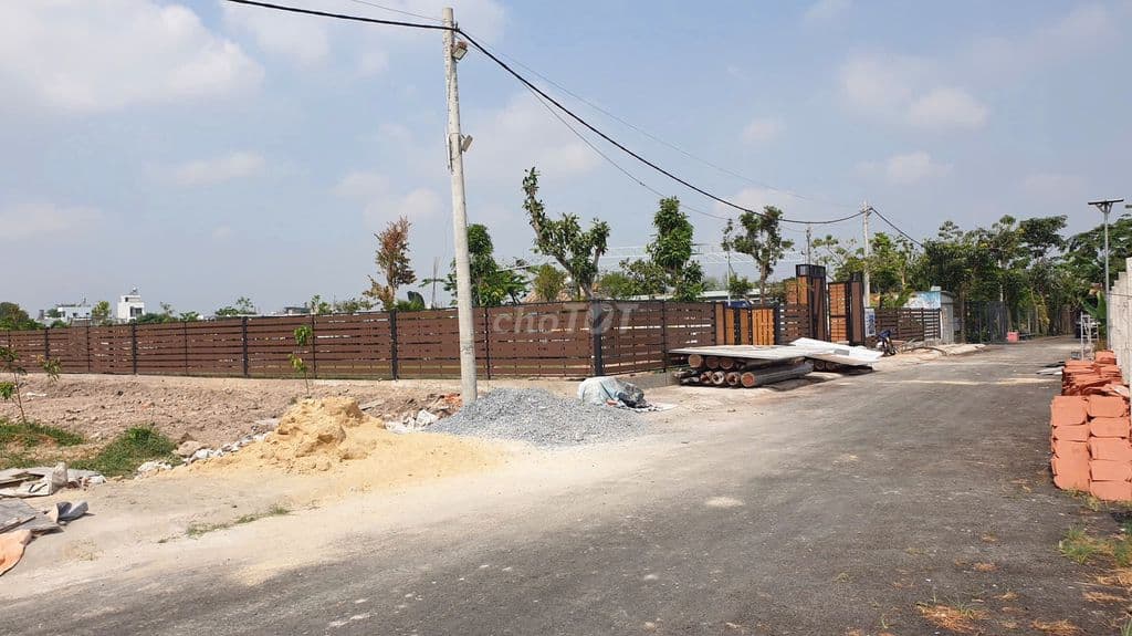 Đất thổ cư 5x27, đường 10m, gần chợ Xuân Thới Thượng - Hóc Môn