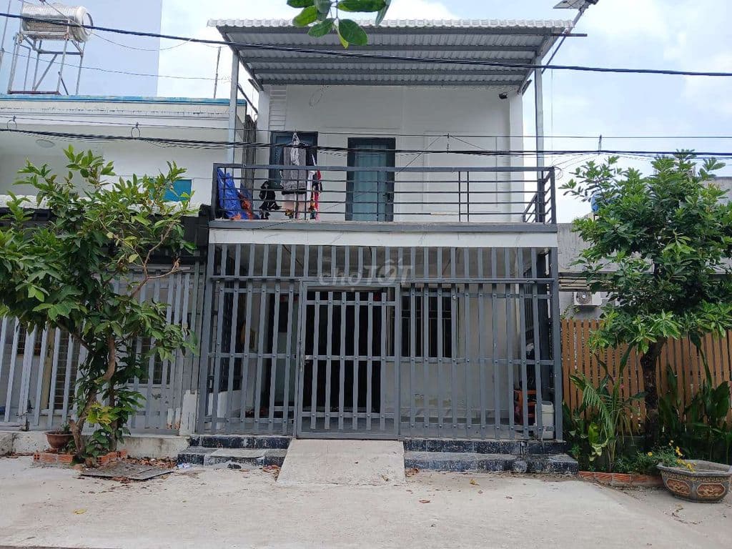 NHÀ BÈ .BÁN NHÀ XÃ NHƠN ĐỨC CỦ.