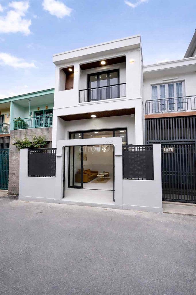 Chủ ngợp bán gấp nhà 2 tầng - Dt 4x12- SHR- Lê Văn Quới-Chỉ 3 tỉ hơn