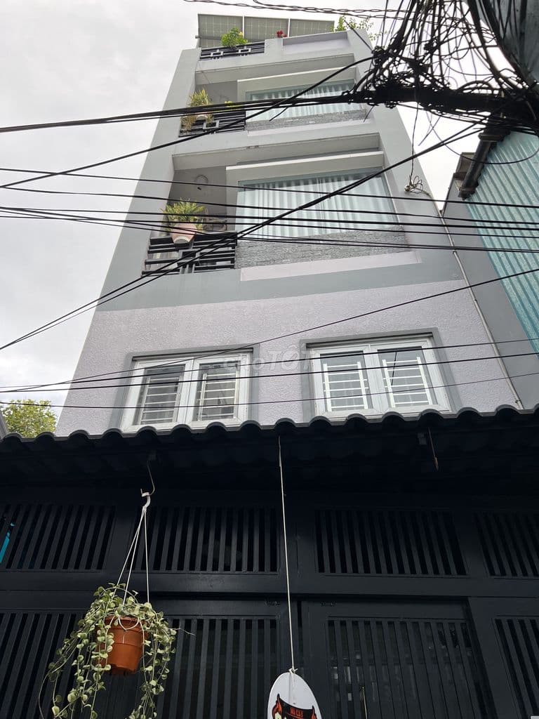 Bán nhà riêng 5PN, 3WC, 37m2 tại đường 3/2, Q11, HCM chỉ với 7,3 tỷ