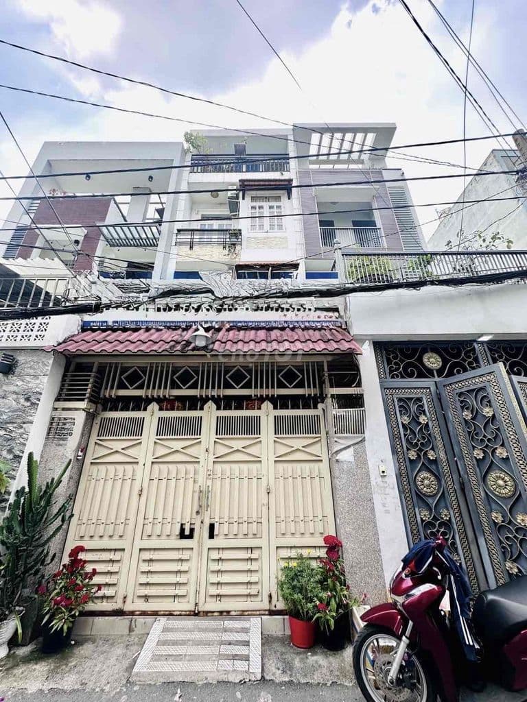 GẤP BÁN VỀ QUÊ - XE HƠI 1 TRỤC, NGỦ TRONG NHÀ - 4 TẦNG BTCT - 4PN, 5WC