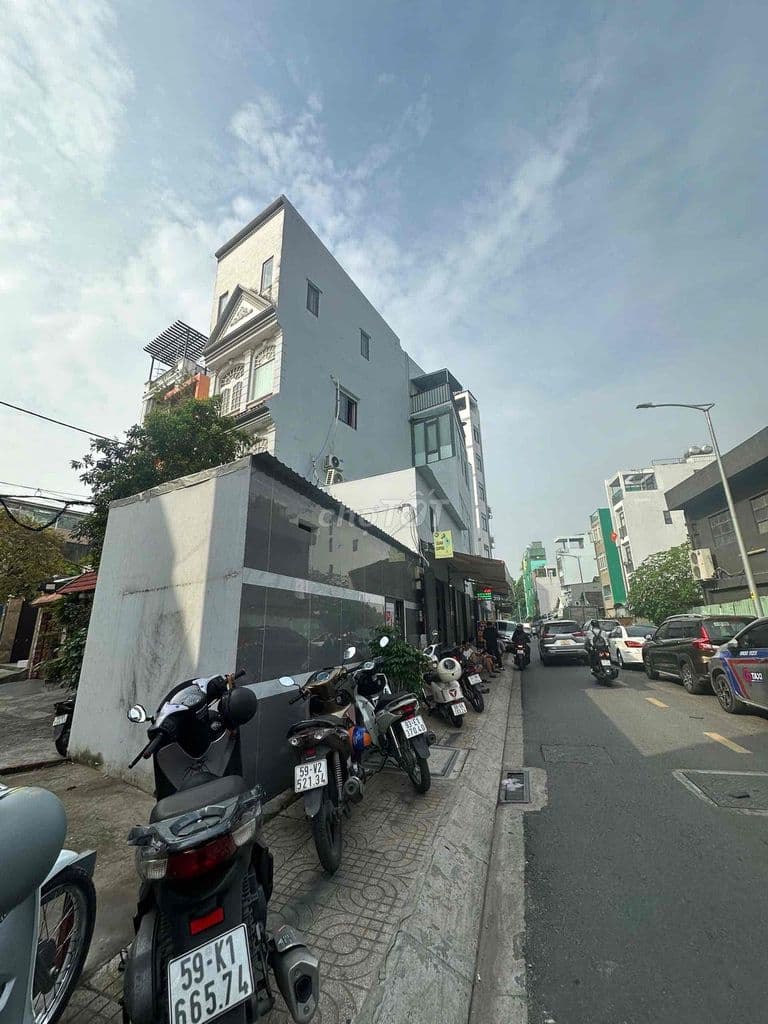 Bán nhà gần sân bay Tân Sơn Nhất 2 mặt đường - Ảnh 2