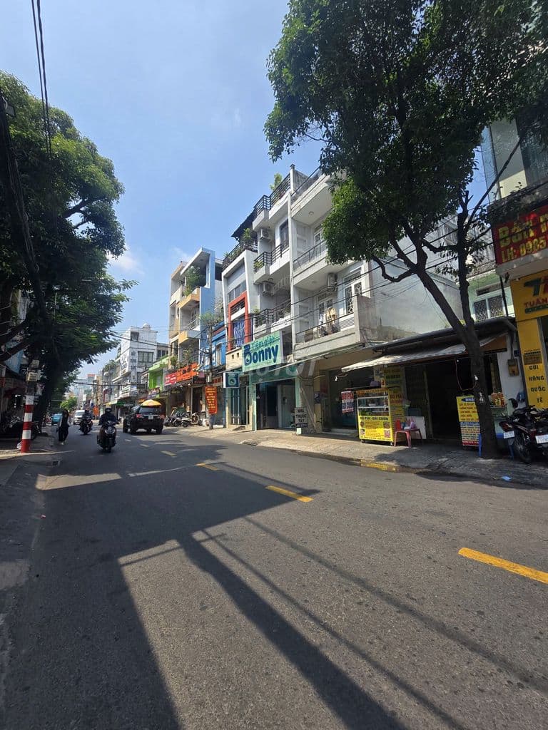 Nhỉnh 13 TỶ- MT Nguyễn Hồng Đào- Bàu Cát. ĐÚc 4 Tấm- Quá Rẻ - Ảnh 2