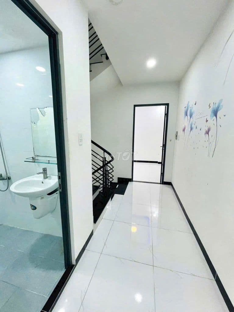 🔥 Giảm Sốc 300 Triệu – Nhà 3 Tầng Hẻm Xe Tải Trường Lưu Chỉ 4,25 Tỷ