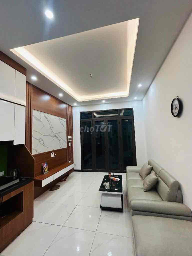 NHÀ 5T. Lô góc. ngõ thông. kinh doanh, văn phòng, spa đều tốt - Ảnh 2