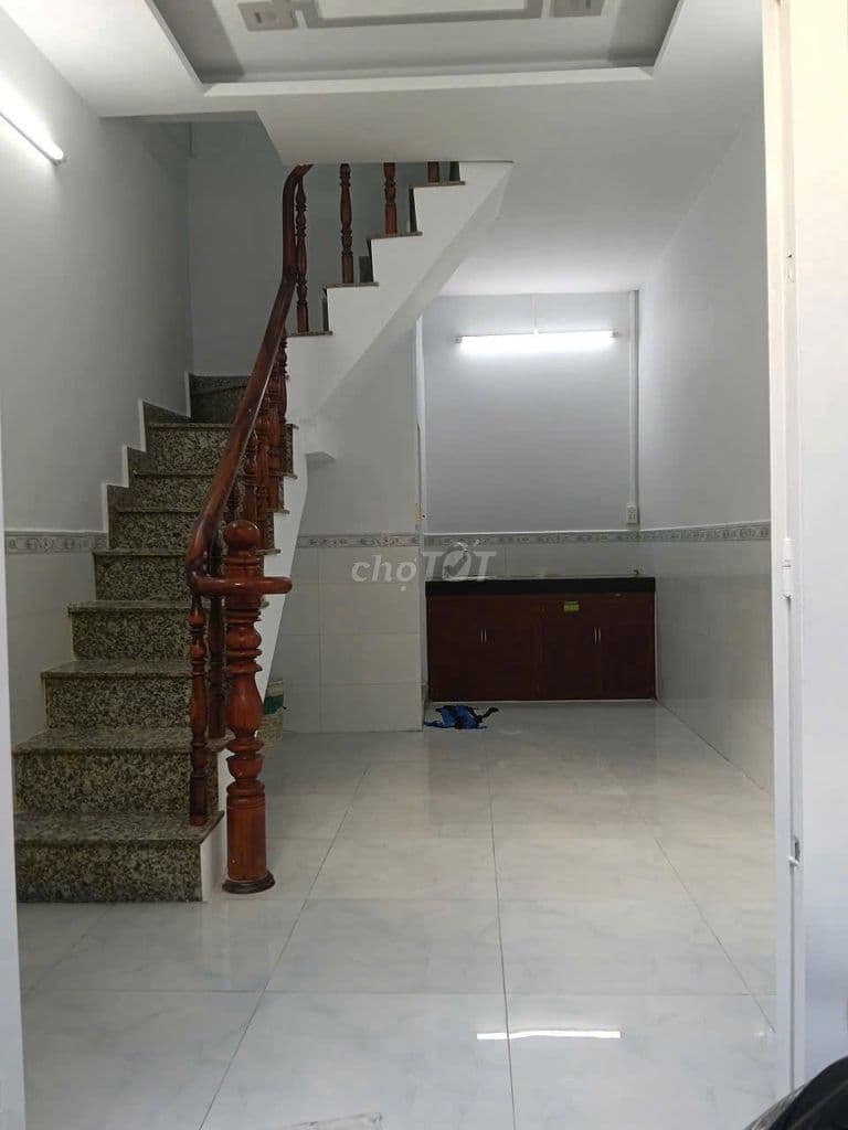 Bán nhà nhỏ , diện tích lớn , chỉ 1 tỷ bớt lộc , 25m2