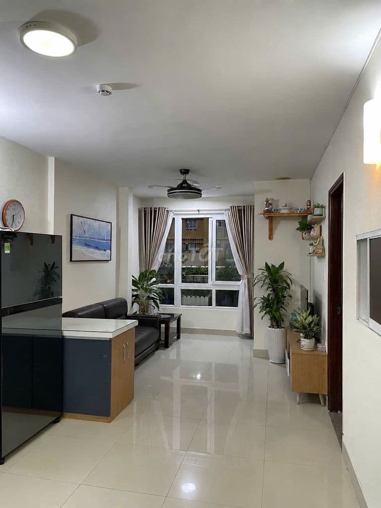 4 Căn hộ Thủ Thiêm Star - 4,1 tỷ (2PN, 2WC); 4 tỷ (2PN, 1WC), sổ hồng.