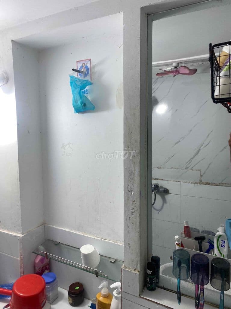 cần bán tập thể nhà A ngõ 42 triều khúc