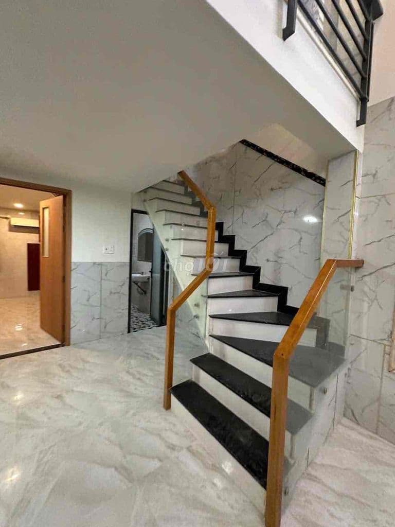 NHÀ 2 TẦNG MỚI – HOÀN CÔNG CHUẨN – TRUNG TÂM NHÀ BÈ •Diện tích: 5 x 1 - Ảnh 3