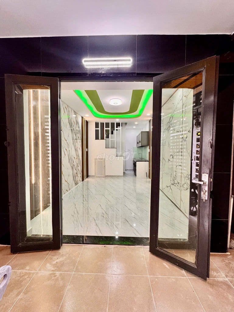 Chỉ 3.x tỷ, nhà mới 27m2 ngay UBND Quân Gò Vấp hẻm oto 7 chỗ - Ảnh 2