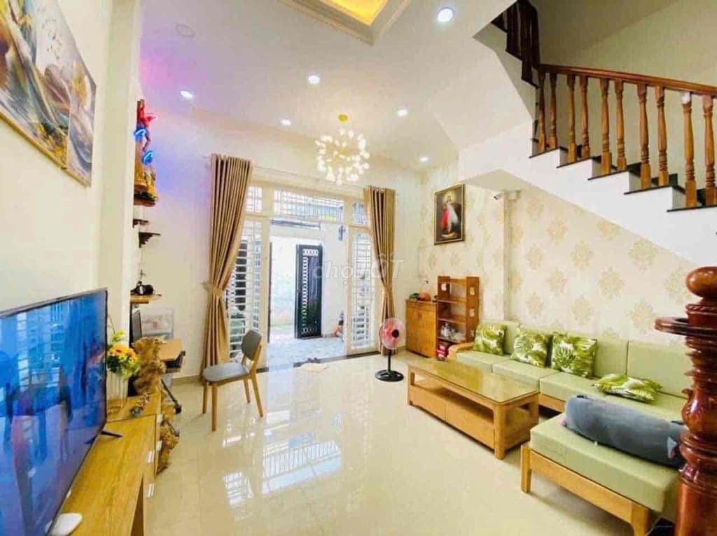 Nhà đẹp 3 tầng QL13 gần Vạn Phúc City