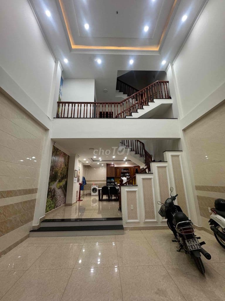 NHÀ 4 TẦNG MẶT TIỀN H866 GẦN CHỢ ĐẦU MỐI THỦ ĐỨC - Ảnh 3