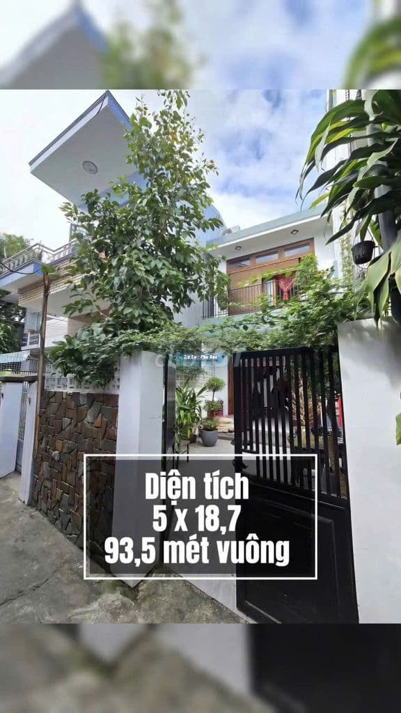 Tôi chính chủ cần bán gấp - nhà sổ hông riêng giá re con thuong lượng