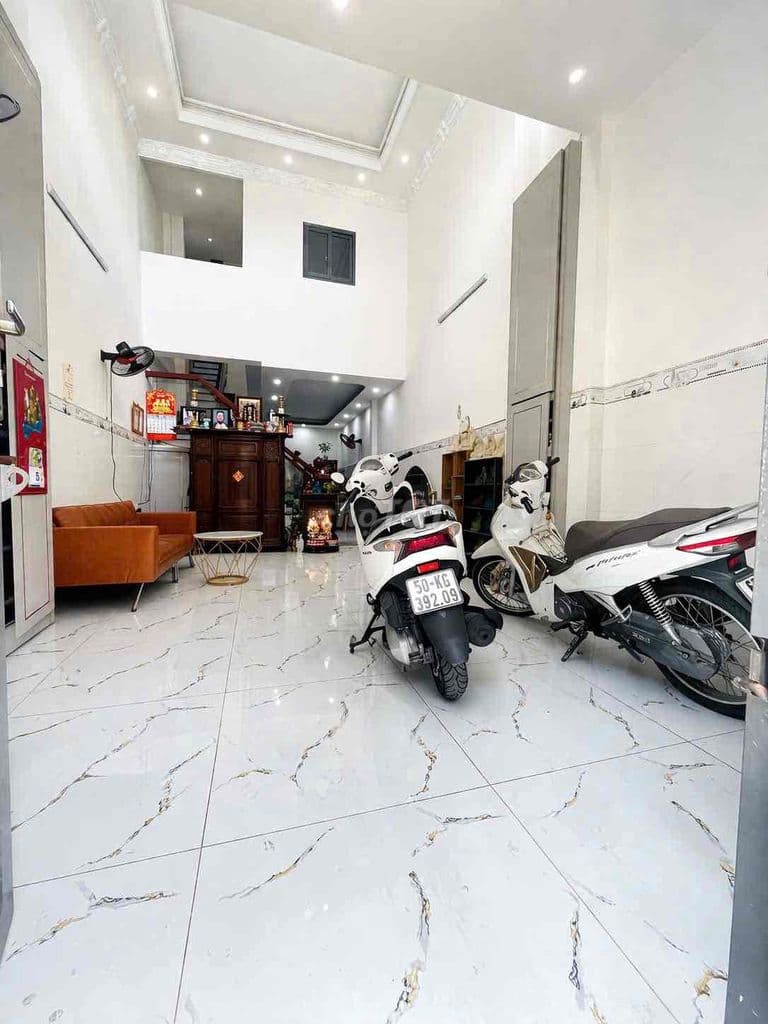 NHÀ 3 TẦNG - 3PN - HẺM OTO - GIÁP TÊN LỬA - Ảnh 3