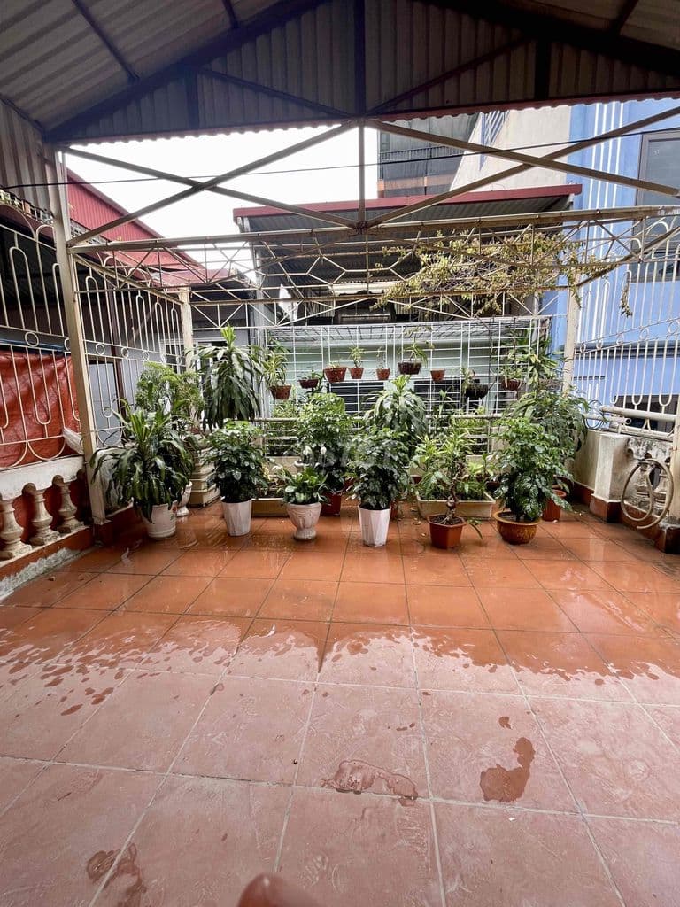 Bán nhà phân lô phố Hoa Bằng - Ảnh 3