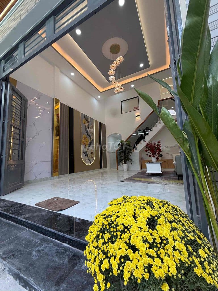 Nhà chính chủ cần bán, đường thông, 5x13m, 3PN