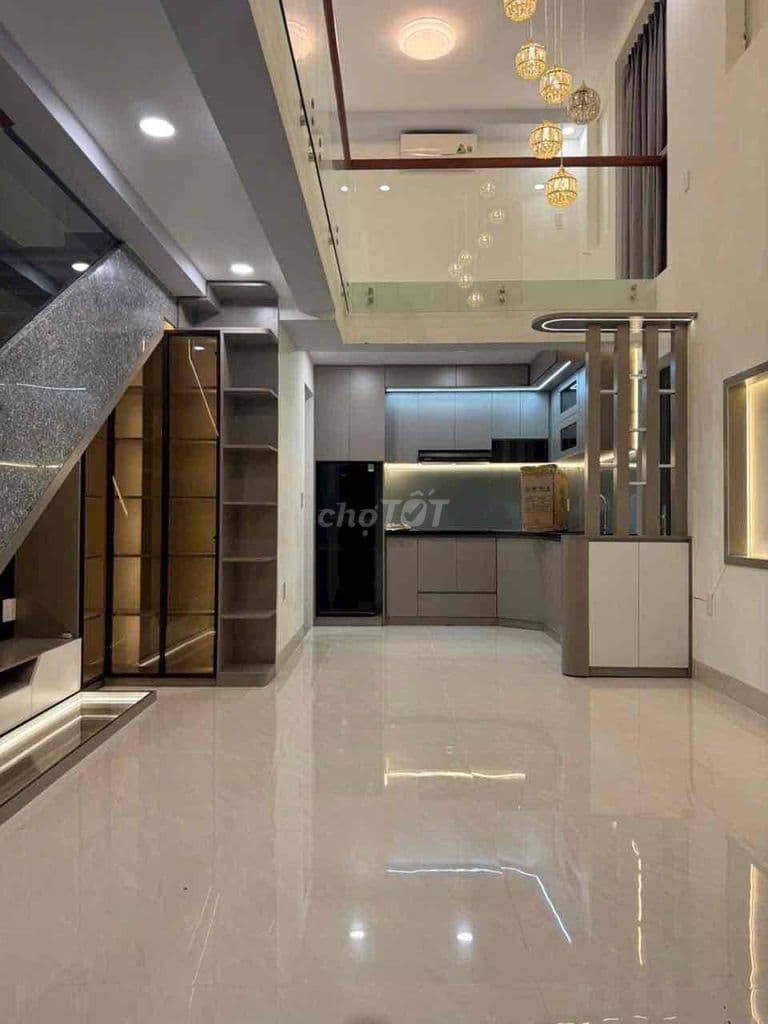 Bán nhà 4 tầng HXH gần ĐH Văn Lang, 5x10m,chỉ 7,5 tỷ- Hoàn Công - Ảnh 2