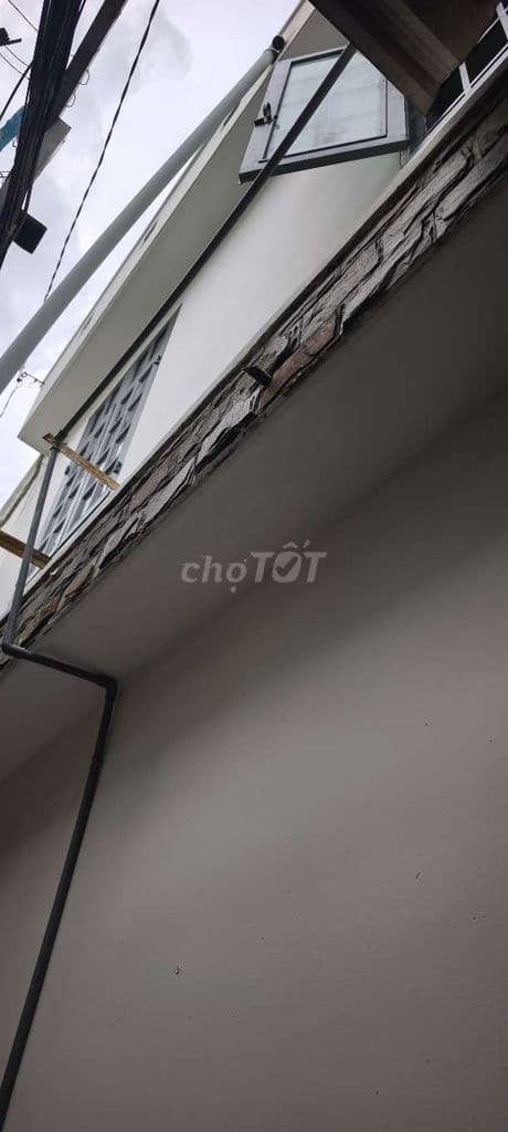 đối diện gigamal có sổ hồng riêng