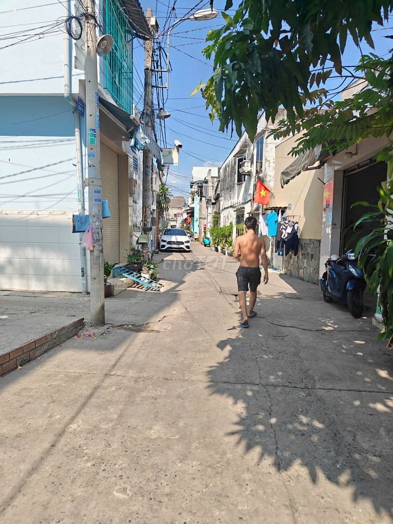 Lô đất 4x19m hẻm xe hơi đường Nguyễn Văn Qúa, 4.6 tỷ BL