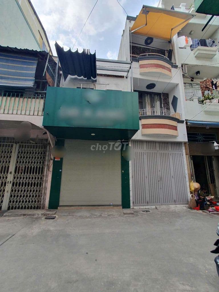 NHÀ HXH TRẦN HƯNG ĐẠO VIP Q1