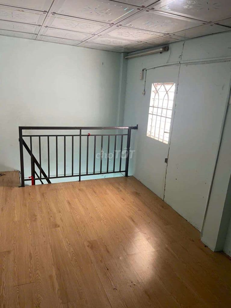 Chính chủ cần bán nhà 521/48b cmt8 quận 10