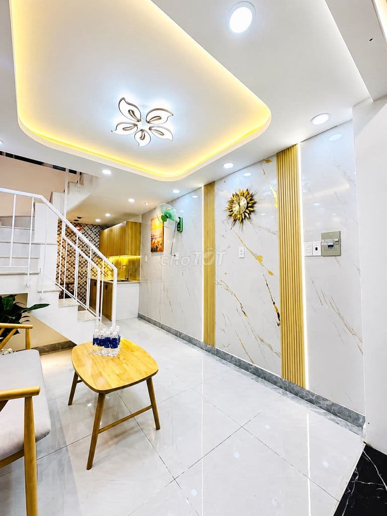 NHÀ ĐẸP PHAN HUY ÍCH, 3 TẦNG FULL NỘI THẤT, HẺM XE HƠI, CHỈ 2.98 TỶ - Ảnh 2