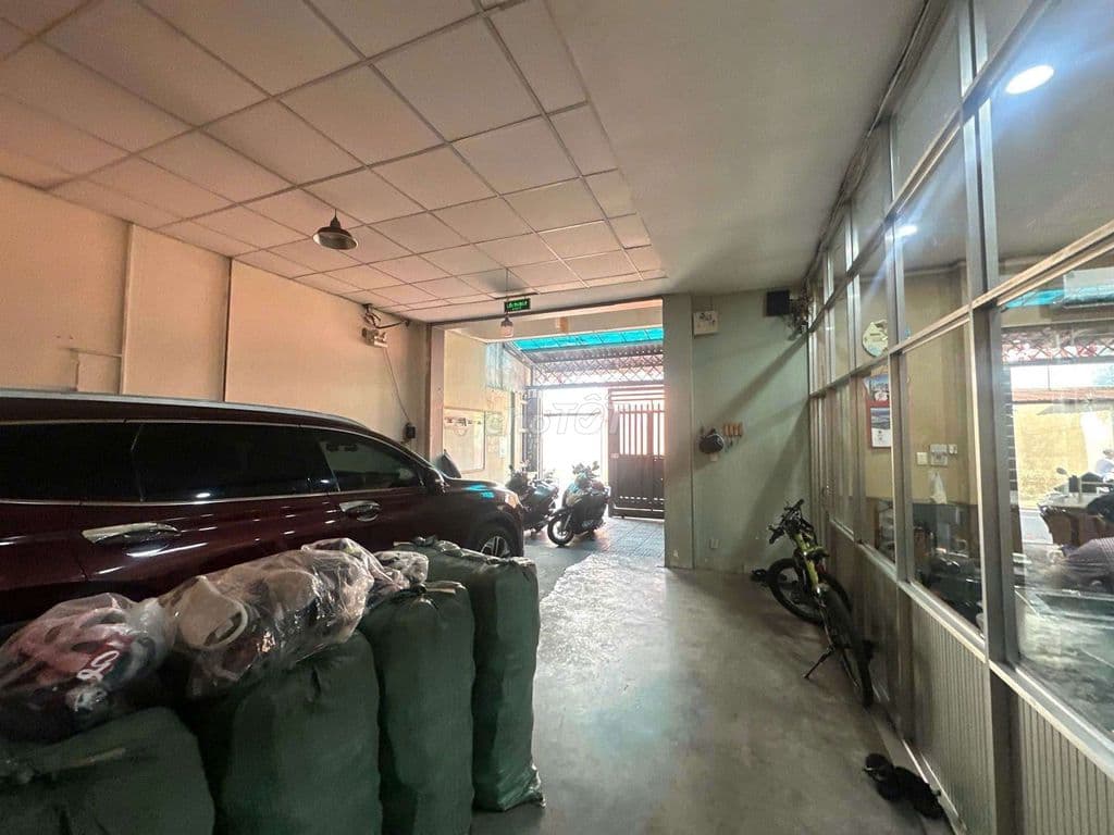 Nhà 5 tầng 10 x 25 mặt tiền Hiệp Thành 6, vị trí VIP, có thang máy. - Ảnh 3