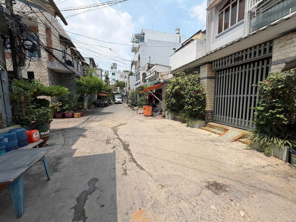 nhà bề ngang hiếm 5.8m mặt tiền đường số phường 4 Q8 - Ảnh 2