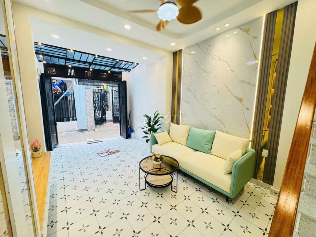 Hẻm xe hơi Phan Văn Trị, Bình Thạnh, 44m2, 3 Phòng ngủ, Mới, Ở liền