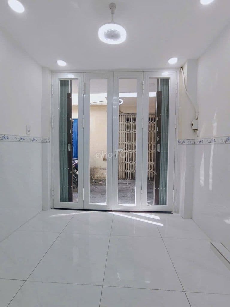 NHÀ TRỆT 2 LẦU GẦN BV CHỢ RẪY, SÁT MT LÊ ĐẠI HÀNH P4 Q11 - Ảnh 3