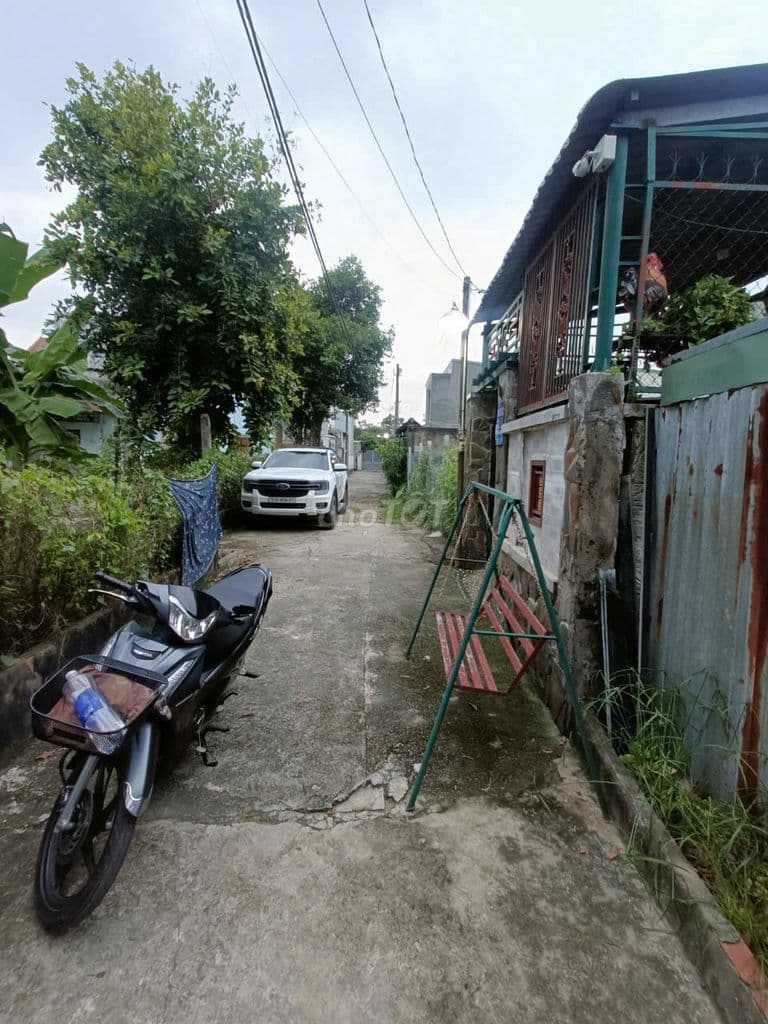 ĐẤT THỔ CƯ 4 X 25 HẺM 808 QL13, p. HBP. GẦN NGÃ TƯ BÌNH PHƯỚC