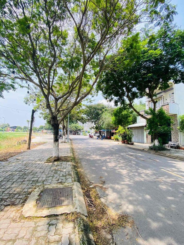 NỀN MT KINH DOANH ĐƯỜNG A4 - KDC ĐÔNG TĂNG LONG - Ảnh 2