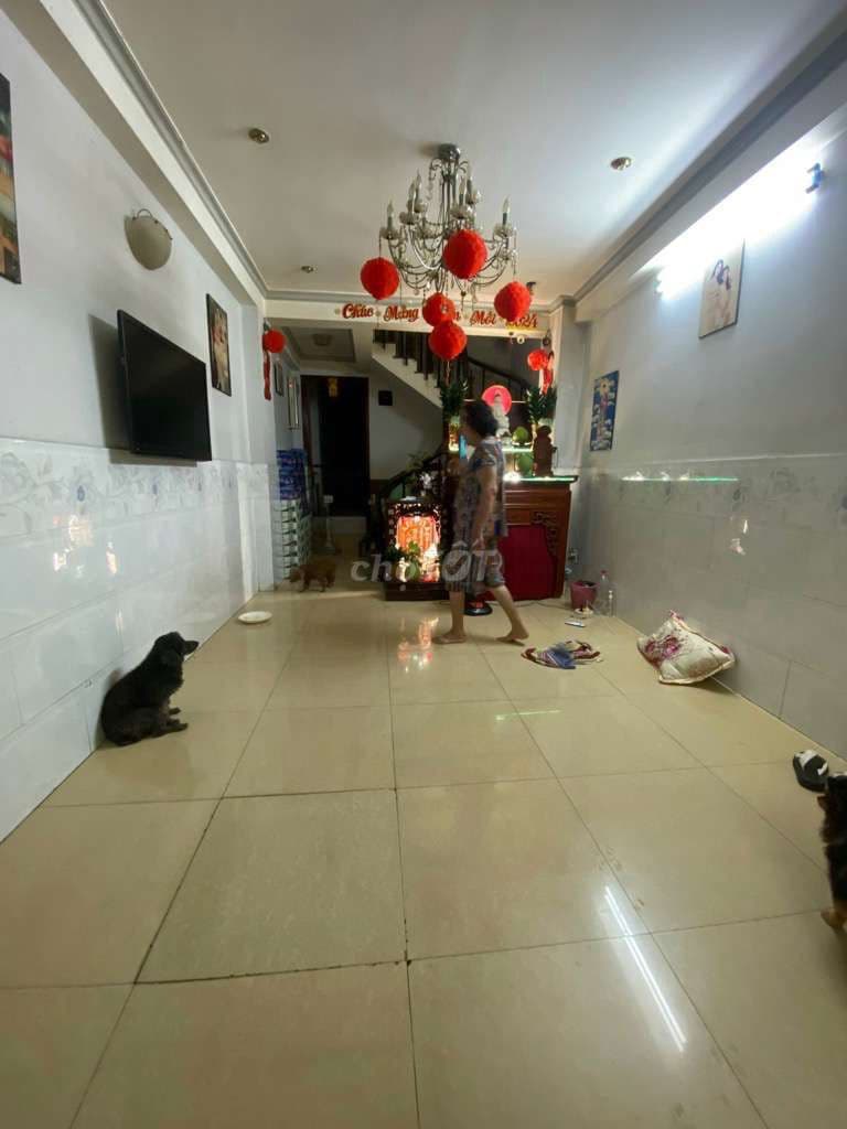 Giảm 1t.ỷ Cuối năm chủ quá ngộp gồng hết nổi bán gấp căn nhà ngay CMT8 - Ảnh 2