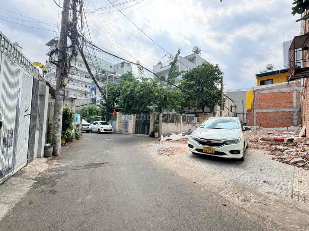 Nhà 3 Tầng 2 Mặt Tiền Ngang 5,5M Đường Oto Thông Nhau Ra Võ Văn Ngân