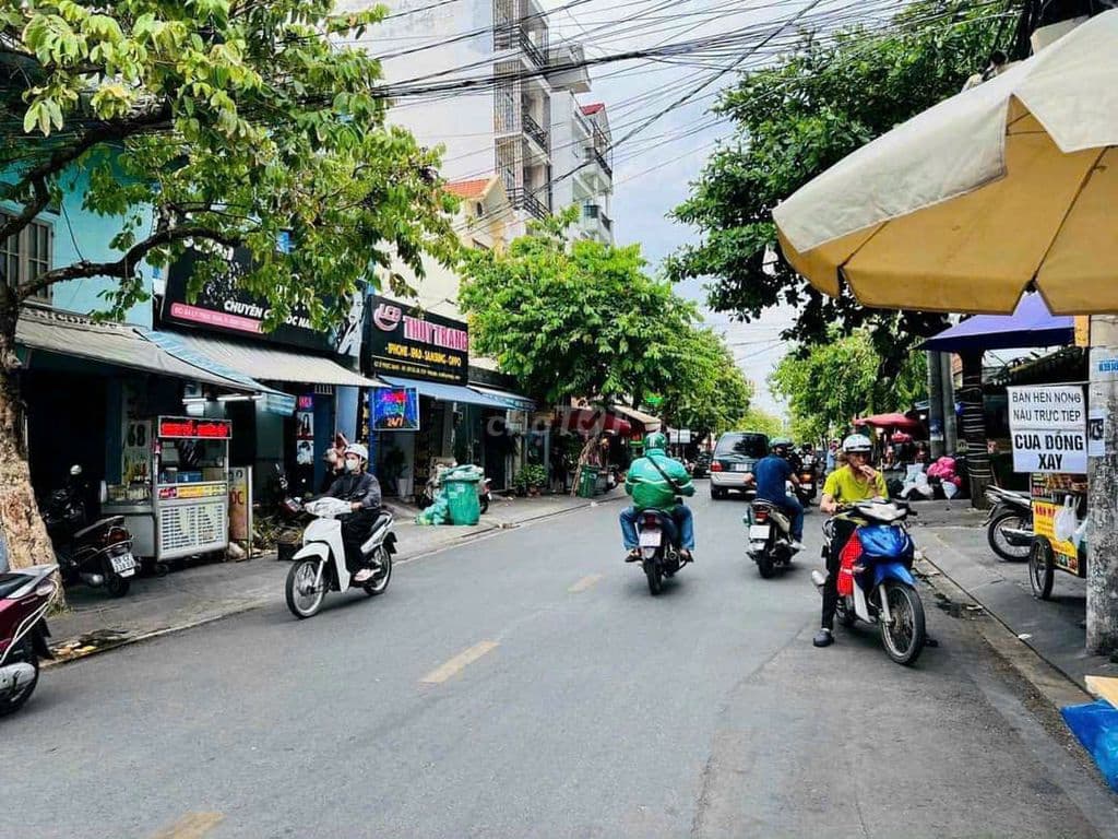 Góc 2 MT Đường Số 79 Tân Quy. Q7, DT: 18x19m . SH 330m2 - Ảnh 3