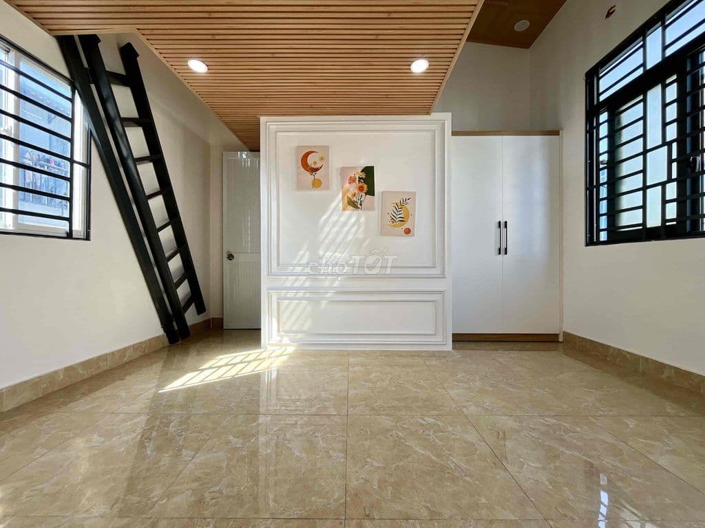 Bán nhà sổ riêng DT:4x5m 2 tầng 1 lửng 2pn hẻm 88 Nguyễn Văn Quỳ quận7 - Ảnh 2