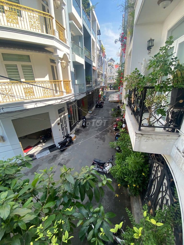 Nhà 80m2- đúc 3,5 tấm - hẻm 6m khu Vip Nguyễn Văn Săng - Tân Phú