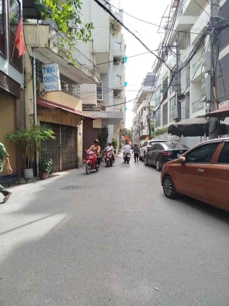 Đất Vạn Phúc-vị trí cực đẹp-ô tô tránh-kinh doanh-46m2 MT 4.6m hơn 12t