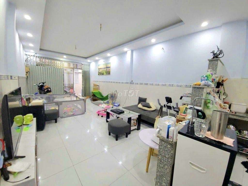Nhà Tân Bình 4 đồng nhỉnh 52m2 vào ở ngay