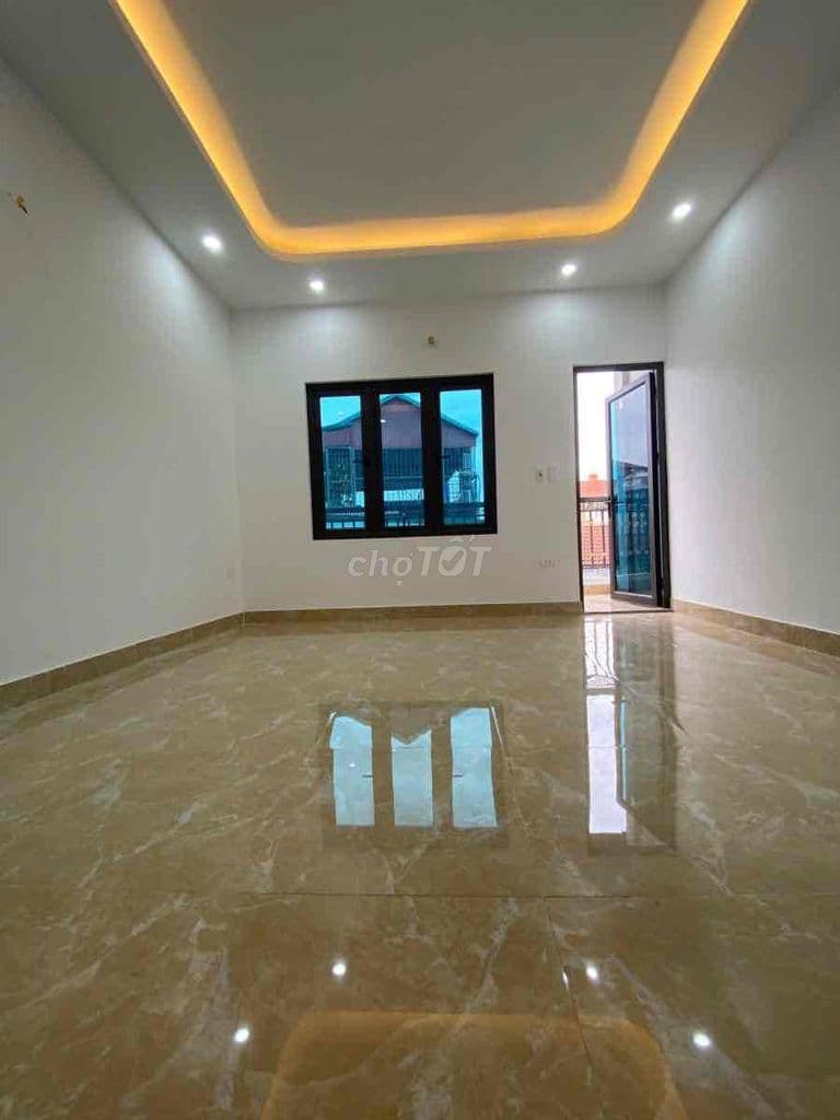 Bán nhà Hoàng Cầu, ngõ nông, thông các ngả, mới đẹp, ở ngay, 40mx5T - Ảnh 2