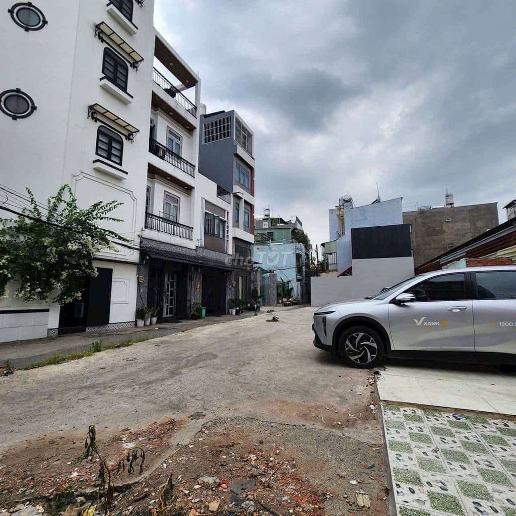 Nhà hẻm 10m - 4.3 x 15 - 4 phòng ngủ - Lê Đức Thọ