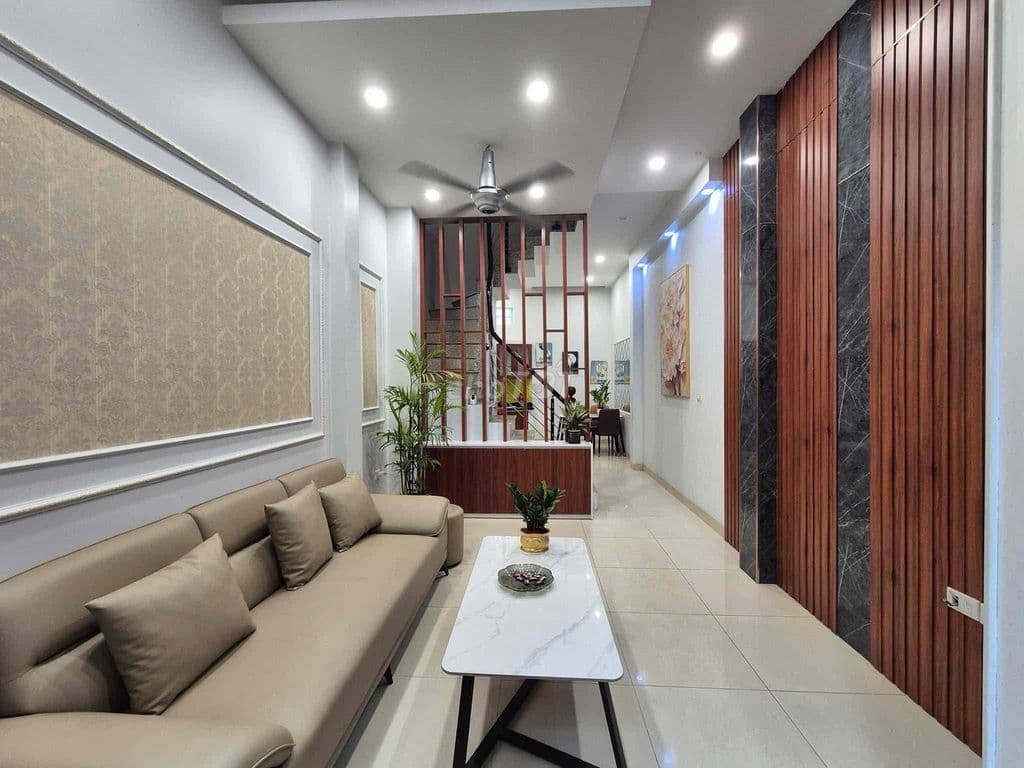 Bán nhà đẹp phố Định Công Hạ, - 35m2*4T - Ngõ nông - Kinh doanh, - Gầ