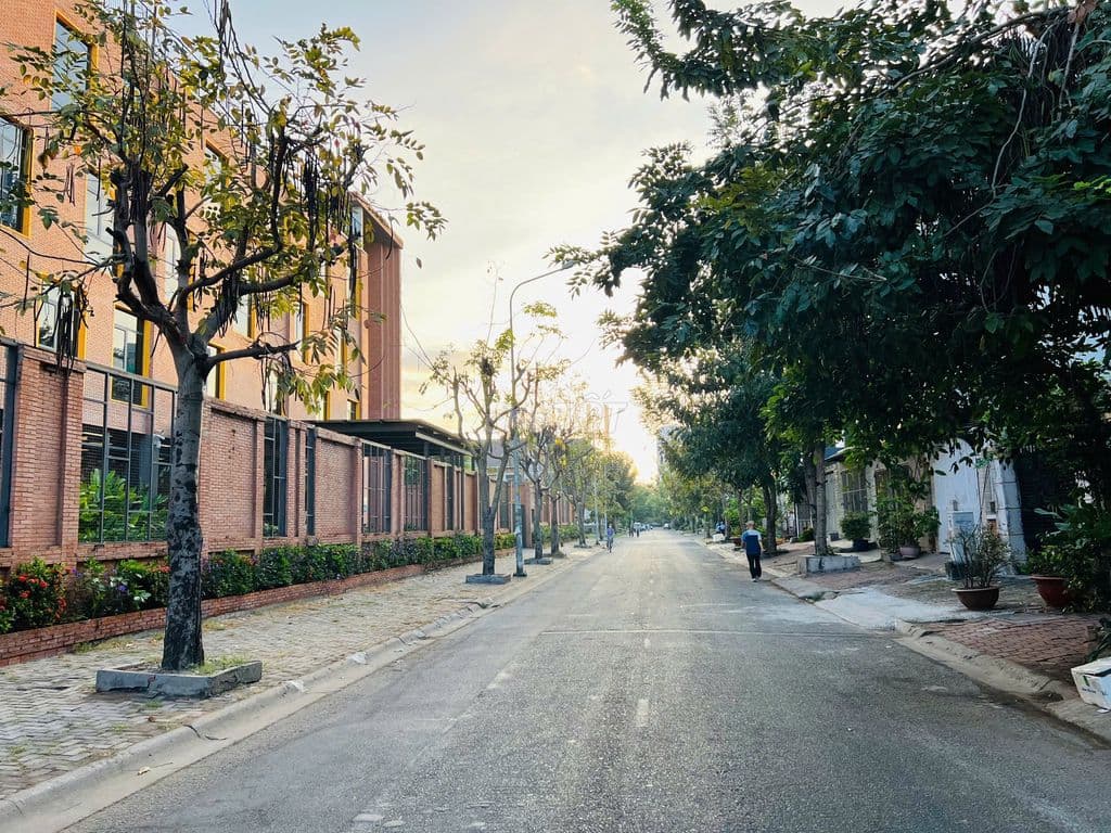 Chính Chủ Bán Gấp Lô Đất Ngang 5 x 24m khu Nam Long Trần Trọng Cung Q7 - Ảnh 3