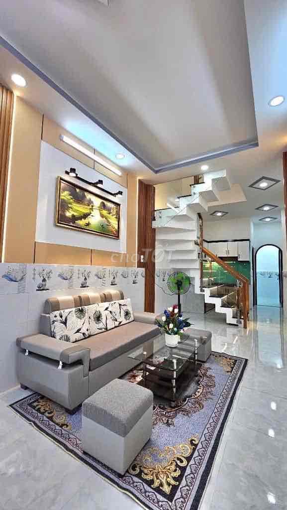 Bán Nhà mặt tiền khúc Nguyễn Sơn, 45m, 3 phòng mới đẹp. - Ảnh 2