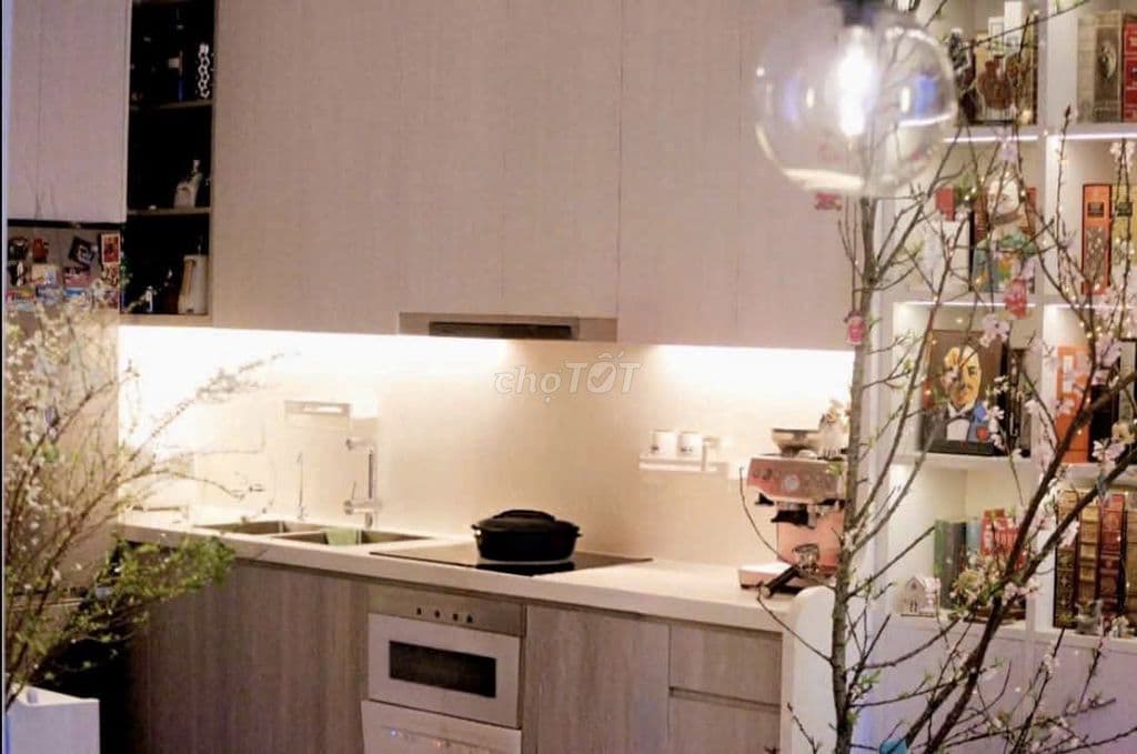 Bán cắt lỗ căn hộ 2N2VS- 61m2- 4,1 tỷ KĐT Vinhomes Smart City